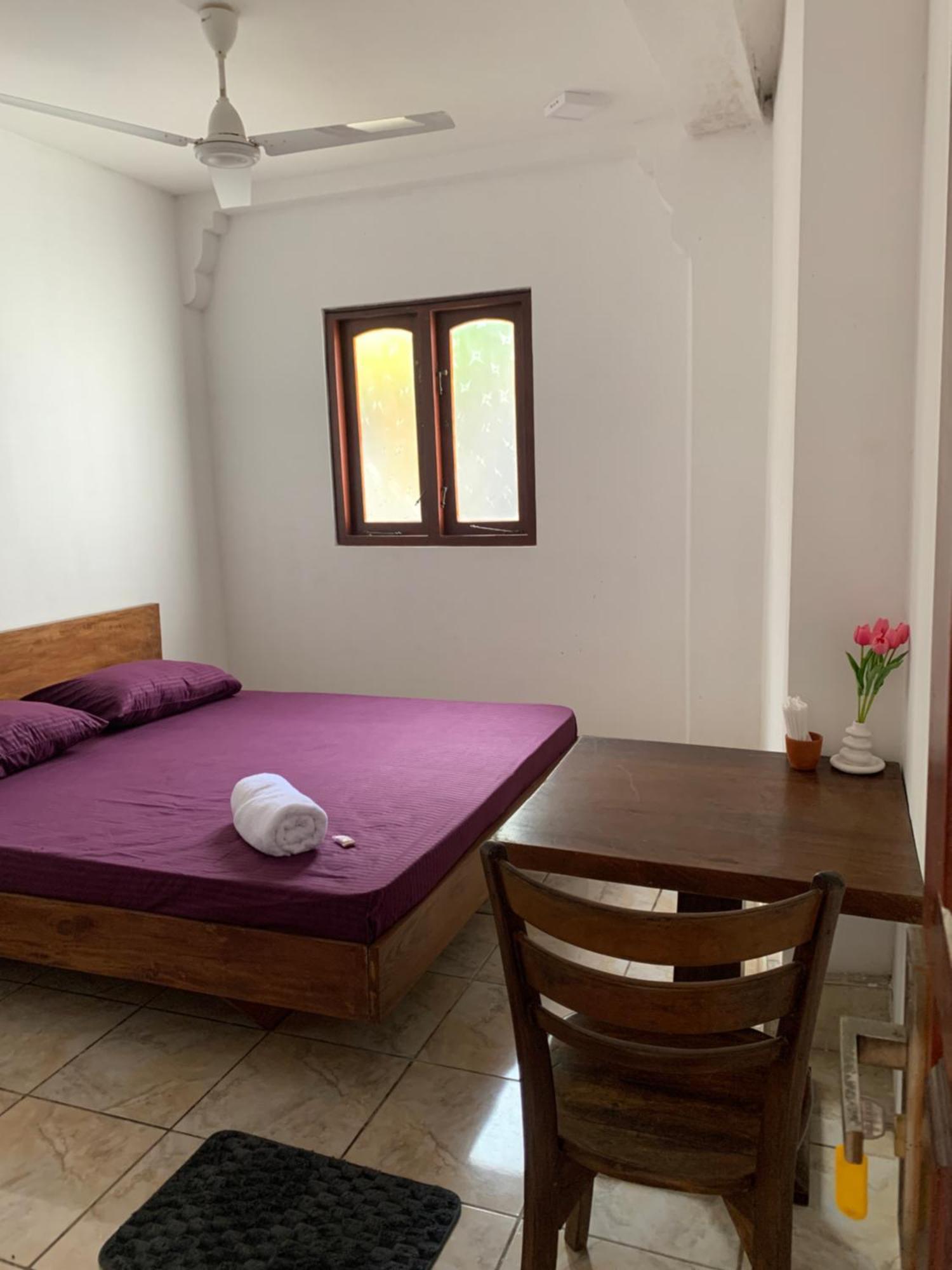 La Fiesta Bed and Breakfast Weligama Eksteriør billede