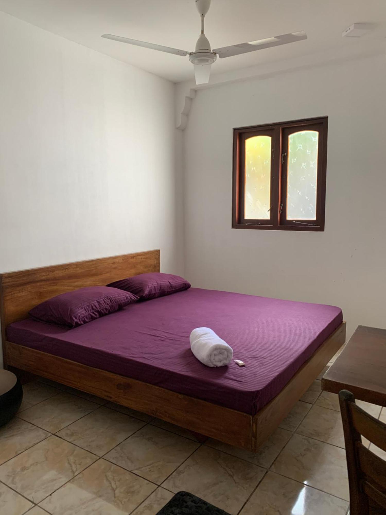 La Fiesta Bed and Breakfast Weligama Eksteriør billede